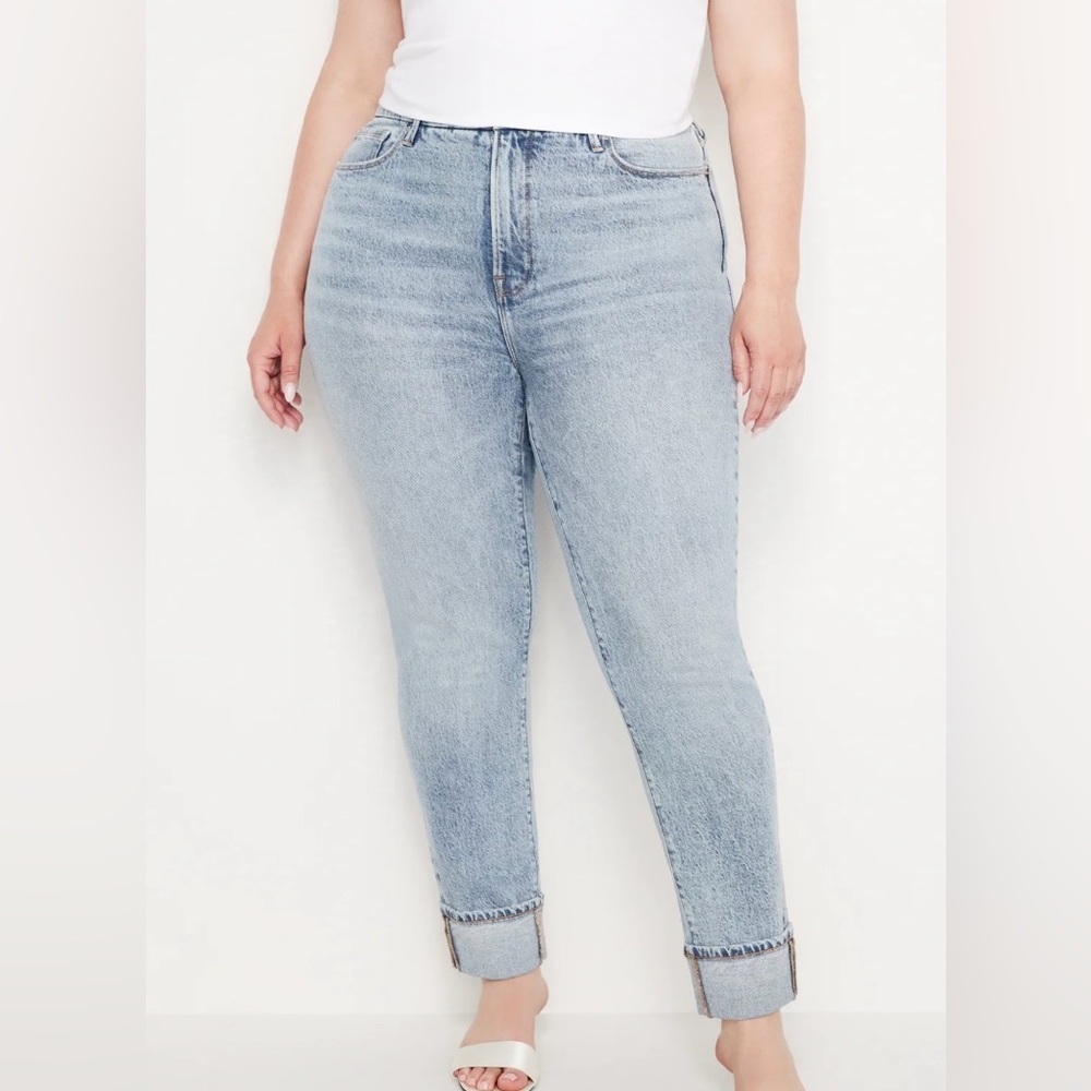 Good American- Slim straight jeans